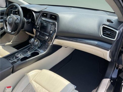 Used 2021 Nissan Maxima Platinum w/ Sport Mat Group FWD image 18