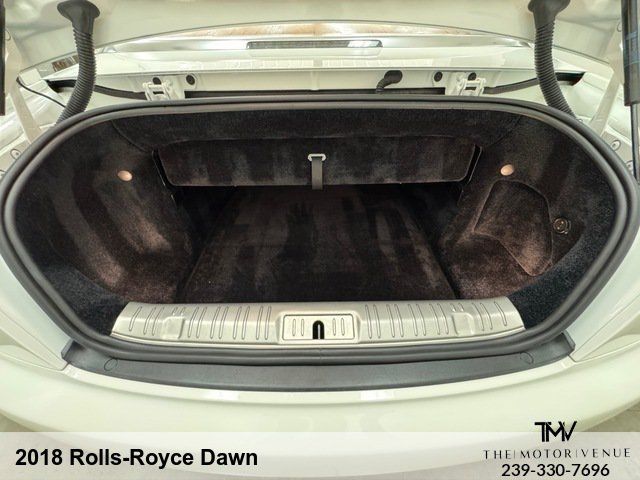 Used 2018 Rolls-Royce Dawn RWD image 34