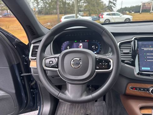 Certified 2023 Volvo XC90 B6 Plus w/ Protection Package Premier image 18