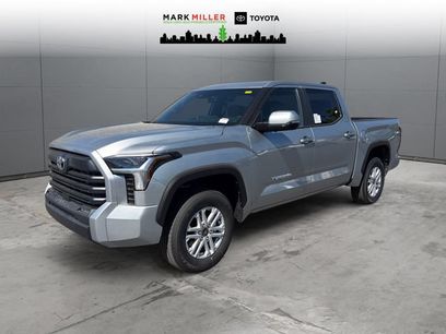 New 2026 Toyota Tundra SR5 w/ SR5 Premium Package