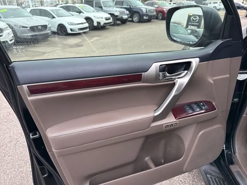 Used 2019 Lexus GX 460 Premium AWD/4WD image 14