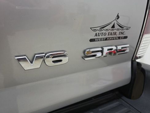 Used 2010 Toyota Tacoma 4x4 Access Cab V6 image 26