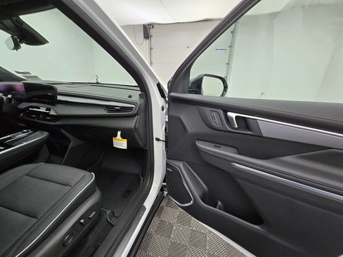 New 2026 Buick Enclave Sport Touring w/ Super Cruise Package image 37