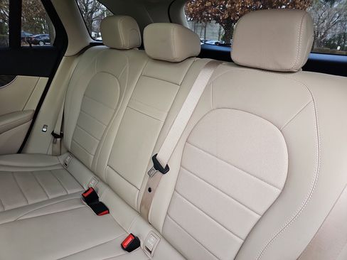 Used 2018 Mercedes-Benz GLC 300 image 16