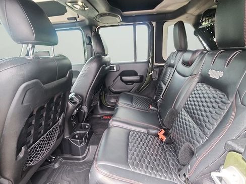 Used 2021 Jeep Wrangler Unlimited Rubicon AWD/4WD image 13