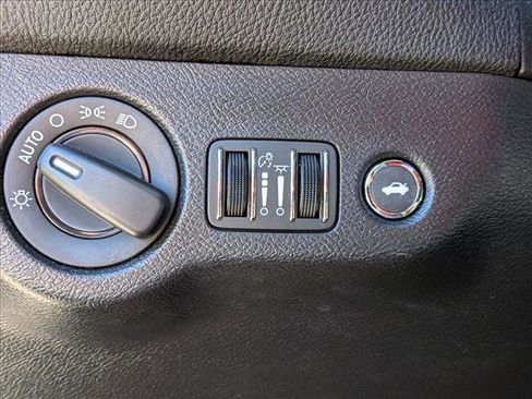 Used 2020 Dodge Challenger SXT image 11