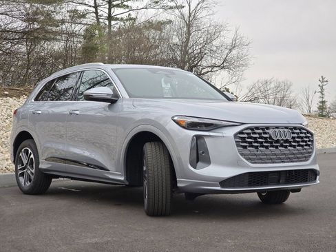 New 2026 Audi Q5 Premium AWD/4WD image 24