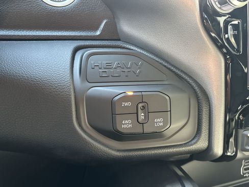 Used 2025 RAM 3500 Laramie AWD/4WD image 24