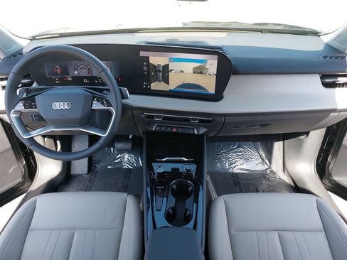 New 2026 Audi Q3 quattro 2.0T AWD/4WD image 9