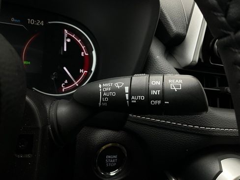 Used 2025 Toyota RAV4 XLE image 37