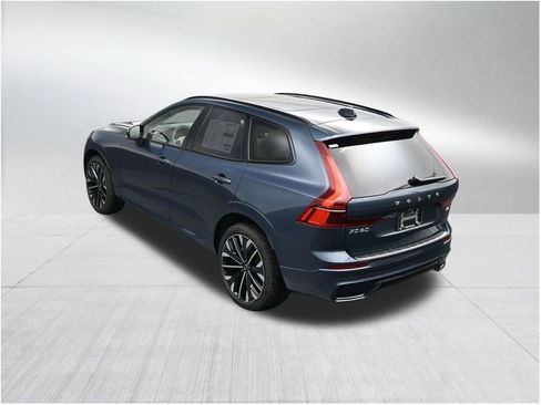 New 2026 Volvo XC60 B5 Ultra w/ Protection Package Premier AWD/4WD image 15