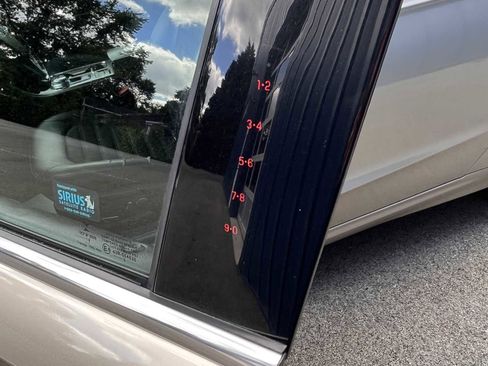 Used 2018 Ford Fusion SE w/ Equipment Group 201A image 21