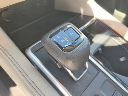 Certified 2022 Nissan Pathfinder Platinum w/ Cargo Package image 20