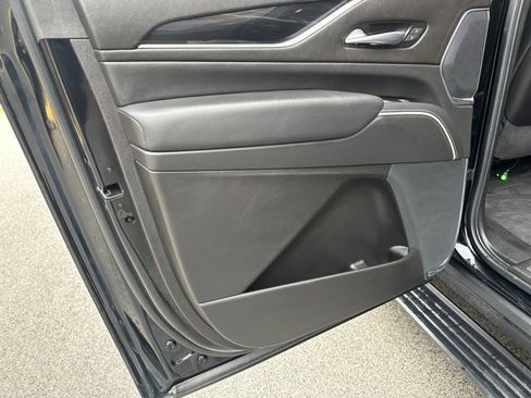 Used 2024 Cadillac Escalade ESV Sport w/ Touring Package image 31