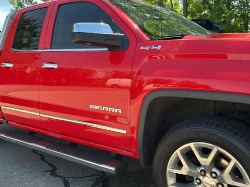 Used 2018 GMC Sierra 1500 SLT w/ SLT Premium Package AWD/4WD image 5
