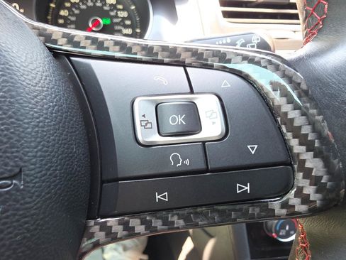 Used 2015 Volkswagen GTI S FWD image 17