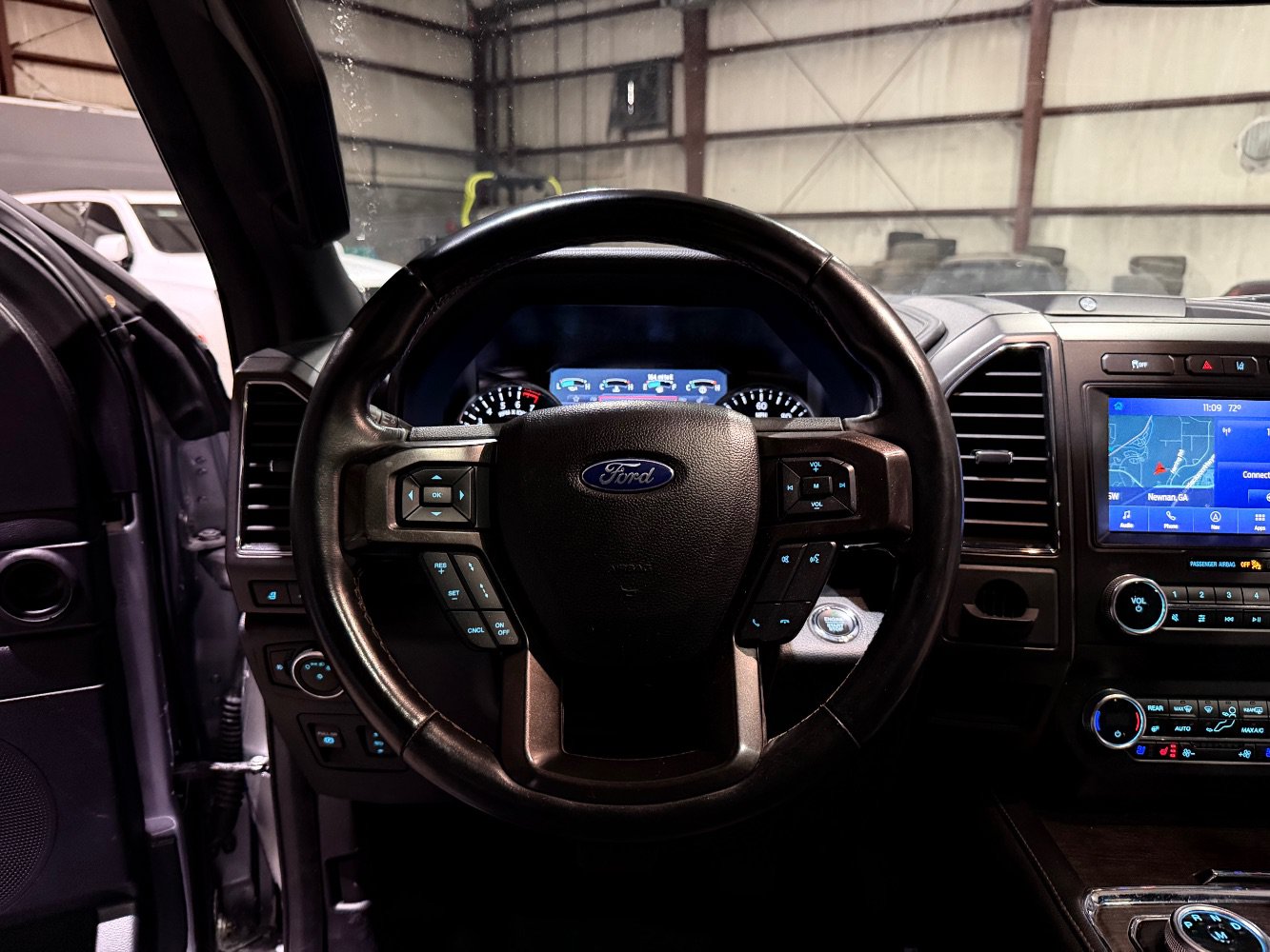 Used 2021 Ford Expedition Max Limited RWD image 31