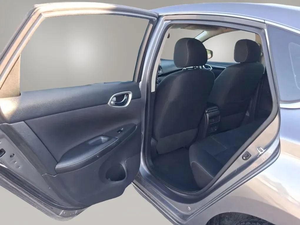 Used 2017 Nissan Sentra SV FWD image 36