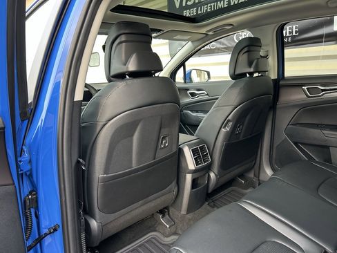 New 2026 Kia Sportage EX image 13