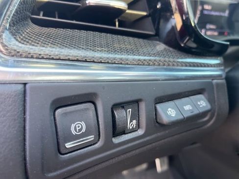 Used 2020 Cadillac XT5 Sportv AWD/4WD image 18