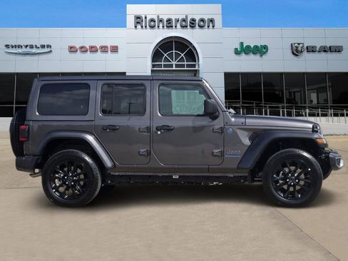 Used 2025 Jeep Wrangler Sahara w/ Safety Group image 3