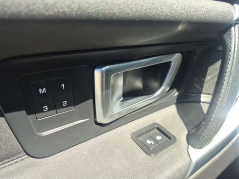 Used 2017 Land Rover Discovery Sport HSE AWD/4WD image 12