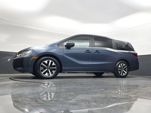 Used 2025 Honda Odyssey EX-L image 43