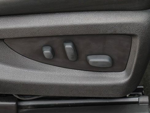 Used 2018 GMC Sierra 1500 SLT AWD/4WD image 35