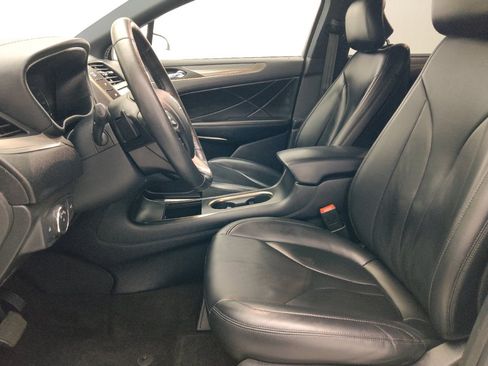 Used 2019 Lincoln MKC Premiere AWD/4WD image 17