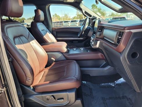 Used 2022 Ford Expedition Max Limited image 23