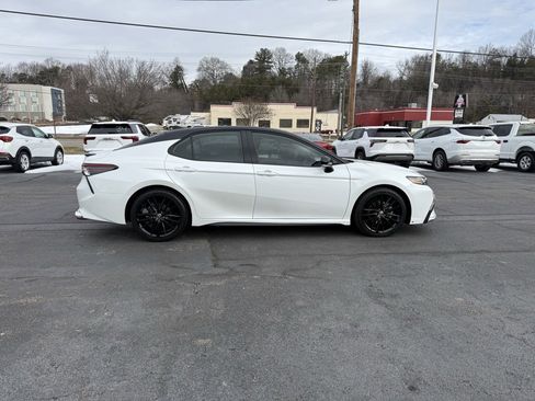 Used 2021 Toyota Camry XSE w/ Blackout Package (TMS) image 7