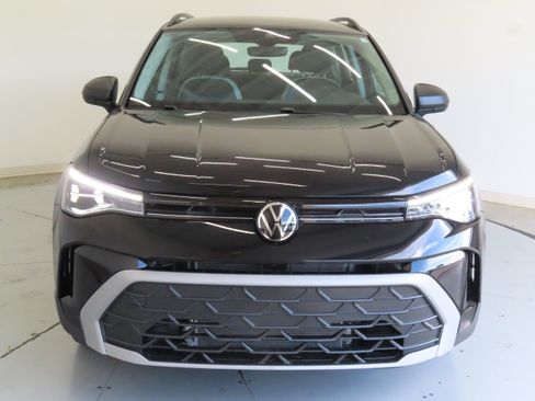 New 2026 Volkswagen Taos S FWD image 8