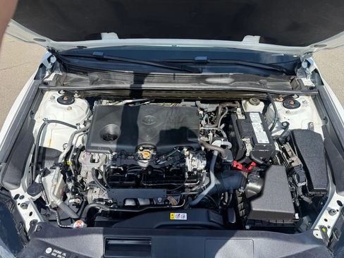 Used 2021 Toyota Camry SE FWD image 25