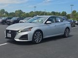 Used 2023 Nissan Altima 2.5 SL image 5