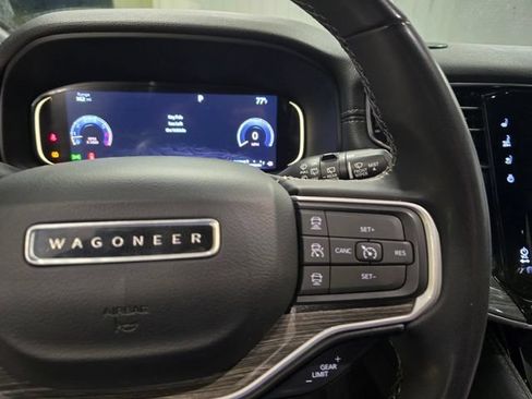 Used 2022 Jeep Wagoneer Series II AWD/4WD image 21