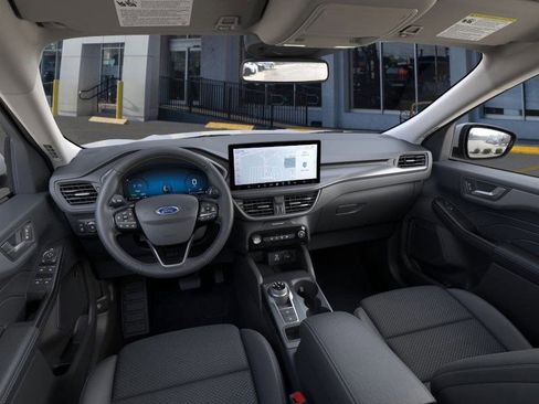 New 2025 Ford Escape SE image 9