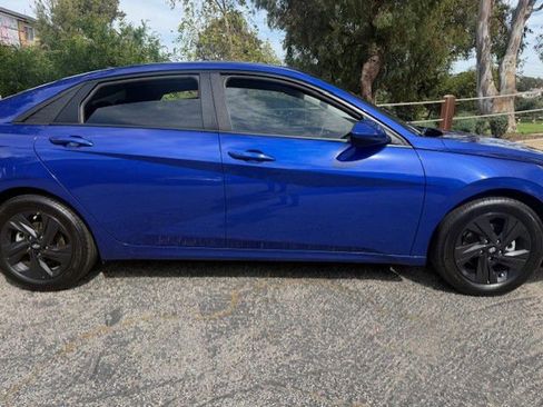 Used 2021 Hyundai Elantra SEL image 29