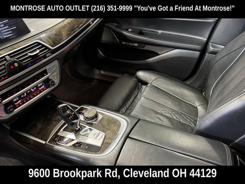 Used 2016 BMW 750i xDrive AWD/4WD image 17