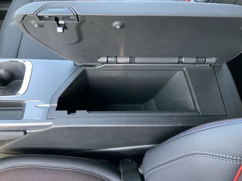 New 2025 Chevrolet Equinox EV RS image 52