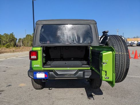 Used 2026 Jeep Wrangler Sport AWD/4WD image 39