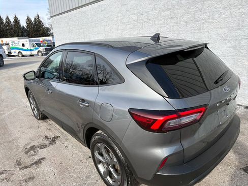 Used 2025 Ford Escape ST-Line w/ Equipment Group 301A image 32