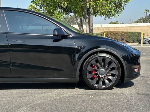 Used 2021 Tesla Model Y Performance AWD/4WD image 31