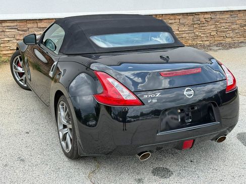 Used 2014 Nissan 370Z Touring w/ Sport Package RWD image 5
