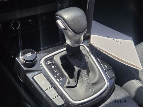 Certified 2024 Kia Seltos EX image 24