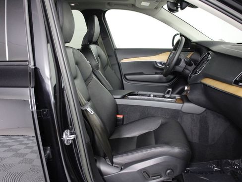 Certified 2023 Volvo XC90 T8 Plus w/ Protection Package Premier AWD/4WD image 29