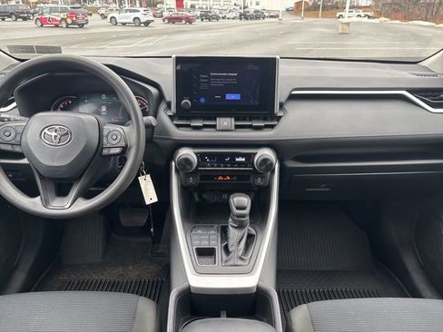 Used 2023 Toyota RAV4 LE image 28