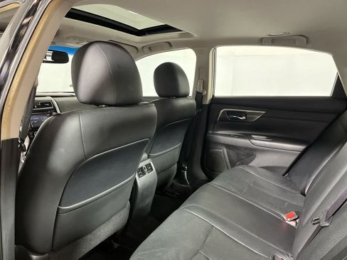 Used 2013 Nissan Altima 2.5 SL w/ Technology Pkg FWD image 26