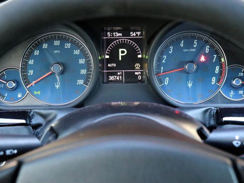 Used 2016 Maserati GranTurismo Sport image 27