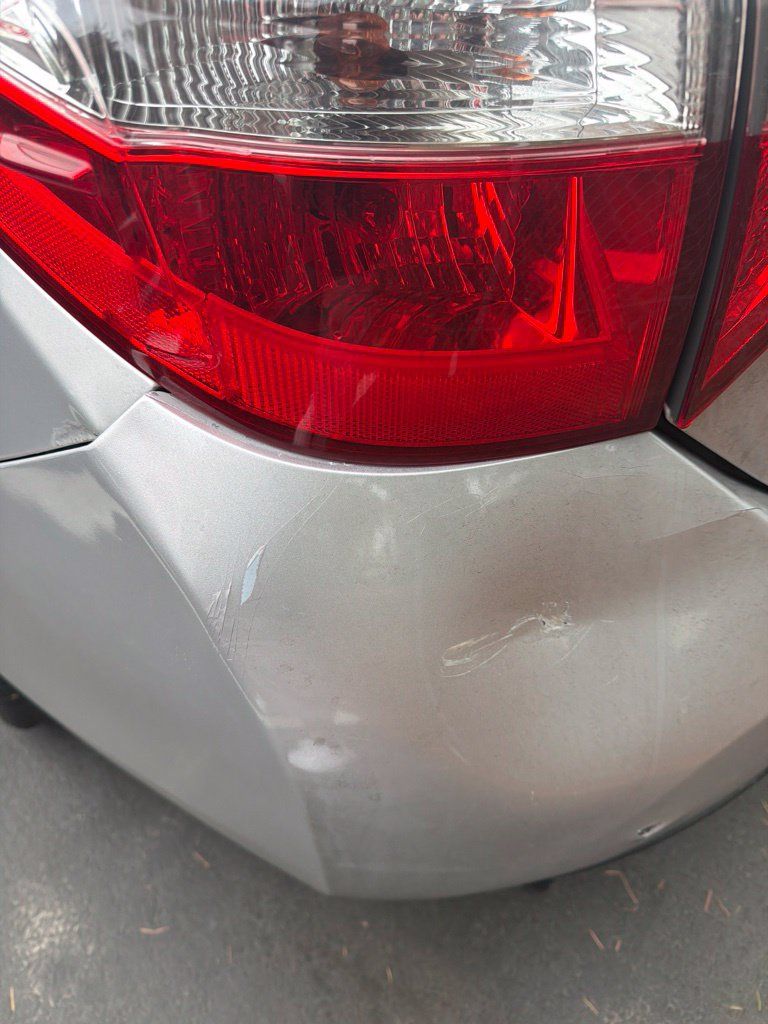 Used 2015 Toyota Corolla LE FWD image 6