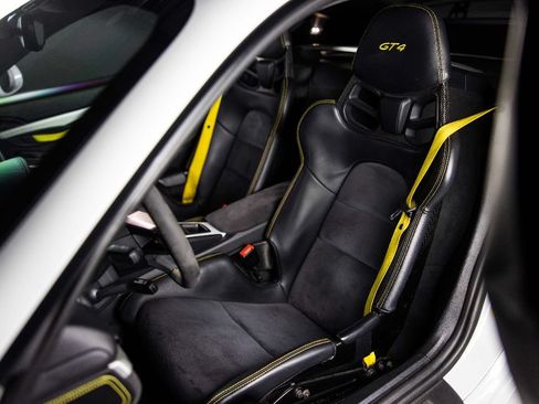 Used 2016 Porsche Cayman GT4 RWD image 11